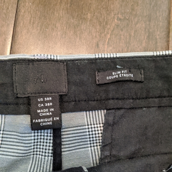 Men's B&W plaid casual short - Picture 3 of 7